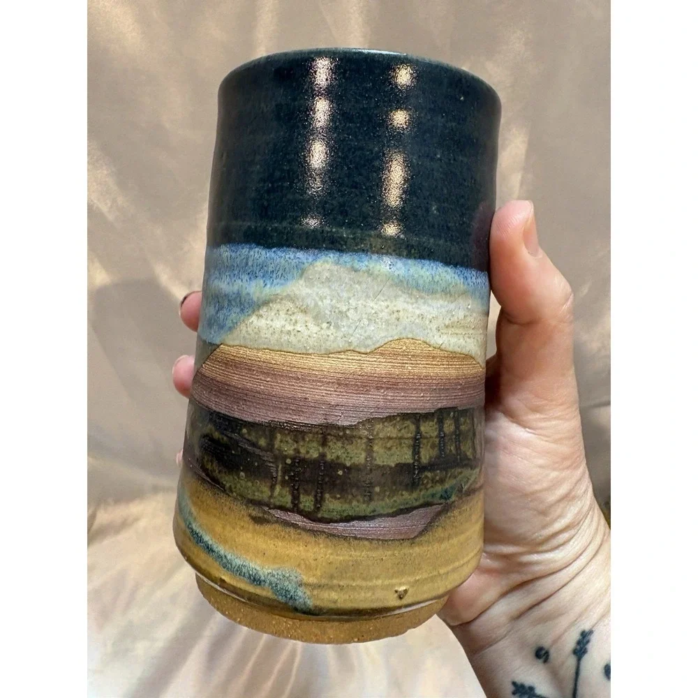 Signed STUDIO Art POTTERY NORTHWEST SKYLINE Tumbler 12oz Landscape Beautiful